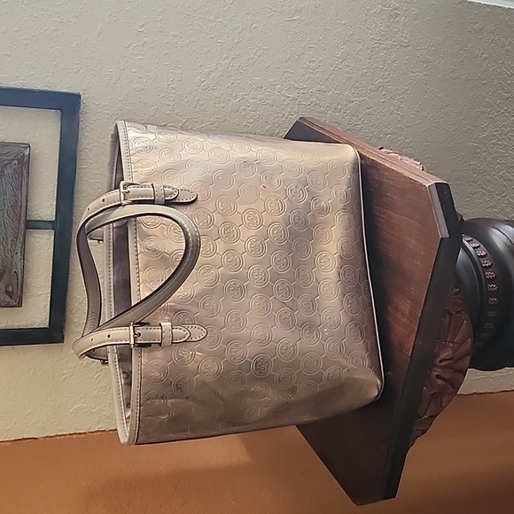 Michael Kors Metallic Signature Gold Shoulder Bag - Picture 3 of 13